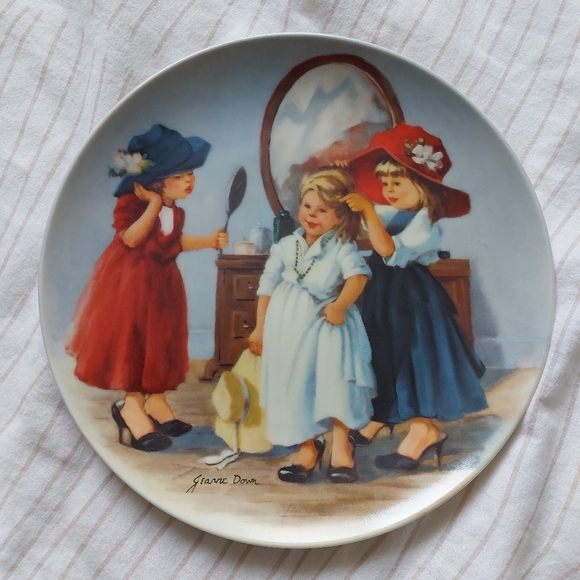 "High Society" Knowles Plate - Picture 2 of 7